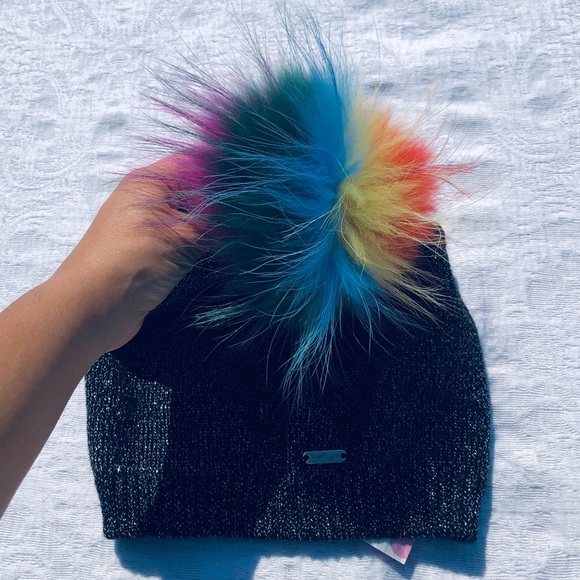 BARI LYNN**Rainbow Fox Fur Pom Hat - Picture 3 of 4